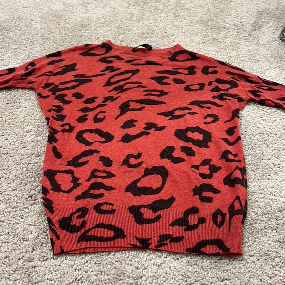 Forever 21 sweater - Picture 1 of 5